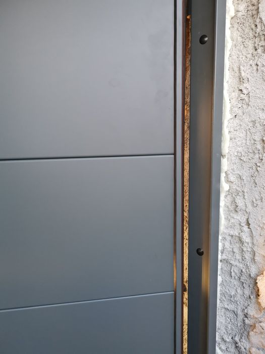 Входни врати, гаражни, блиндирани взломо устойчиви