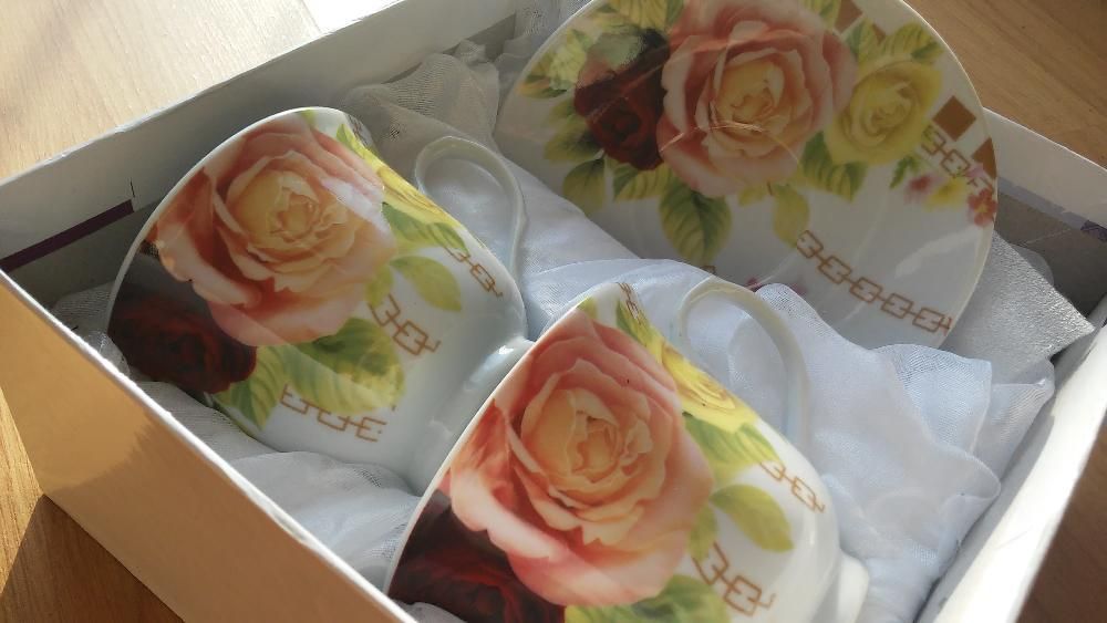 Set de cești pentru servit cafeaua în doi