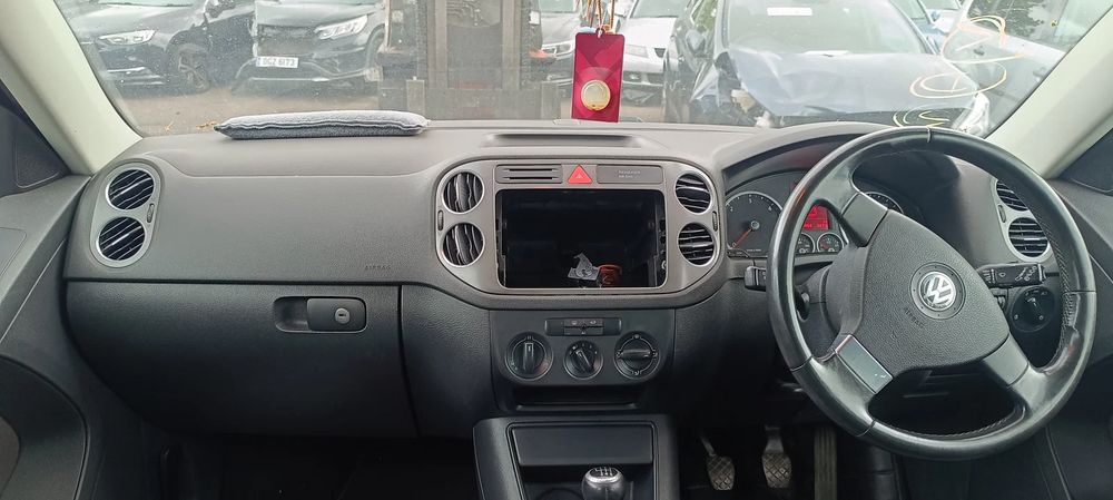 Dezmembrez Volkswagen Tiguan (5N) [Fabr 2007-2016]