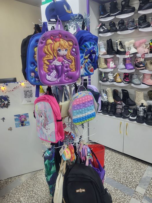 Продам отдел детской обуви и игрушек