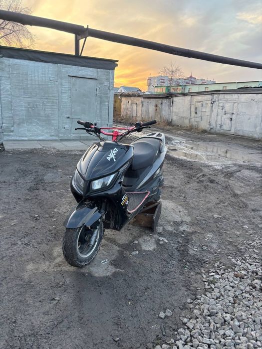 Продам скутер м8