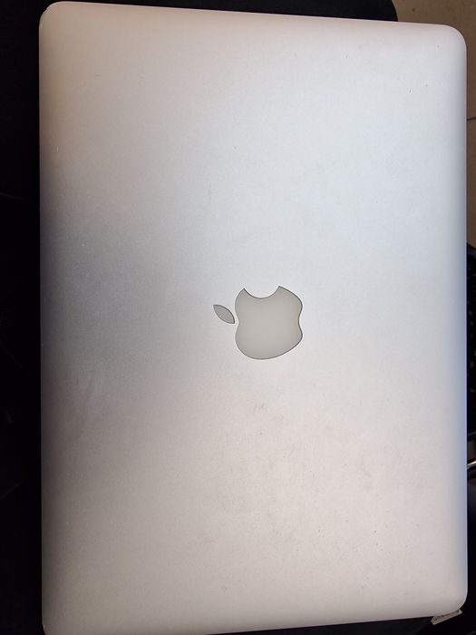 Macbook Air 13 2015 i5 Laptop Apple