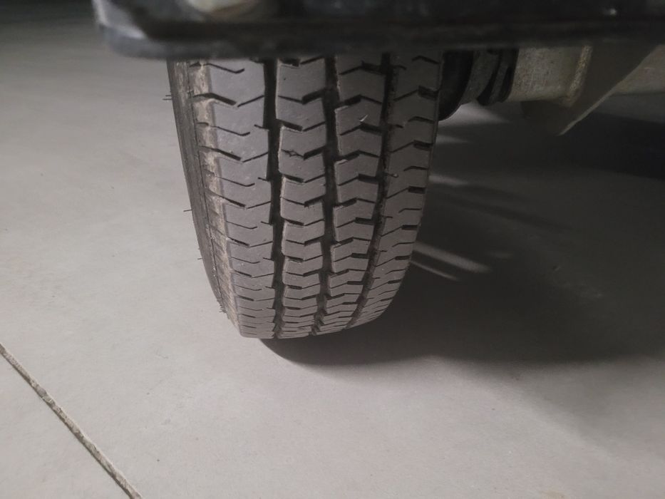 Inchiriez sau vand tocator de crengi până la diametrul de 15 cm Forst6