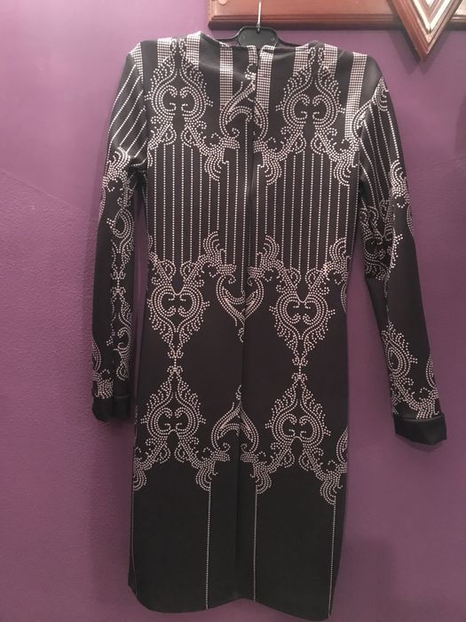 Елегантна дамска рокля