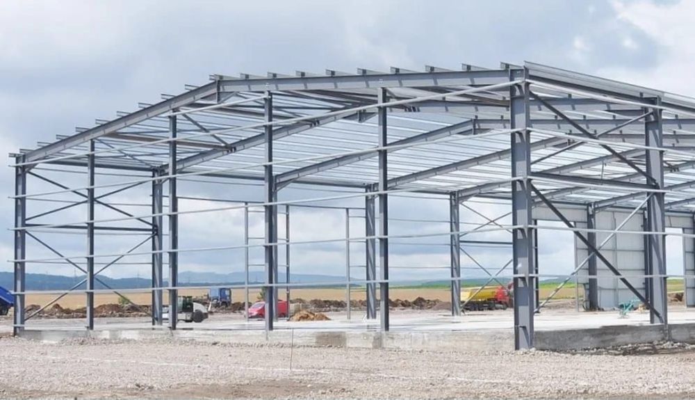 • Construim Hale Metalice la gata / structuri metalice oriunde in tara