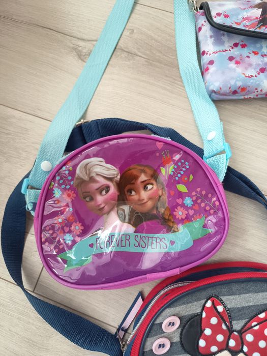 Детски чанти с Елза и Анна,Мини маус и Лол