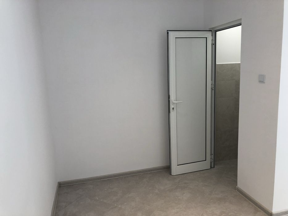 Дава се под наем Магазин в София, Център - 27 кв.м за 450 € - Снимка #5