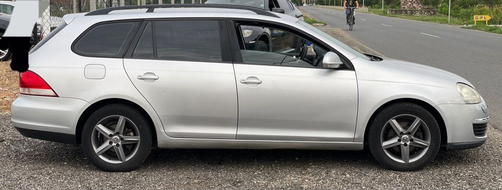 Vand vw golf 5 variant 1.9tdi.an 2009.