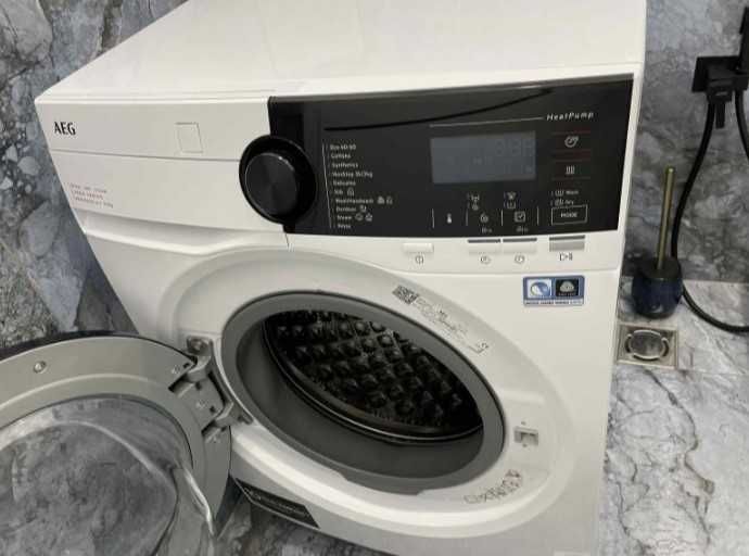 Дава се под наем Двустаен апартамент в София, Изток - 105 кв.м за 1200 € - Снимка #12