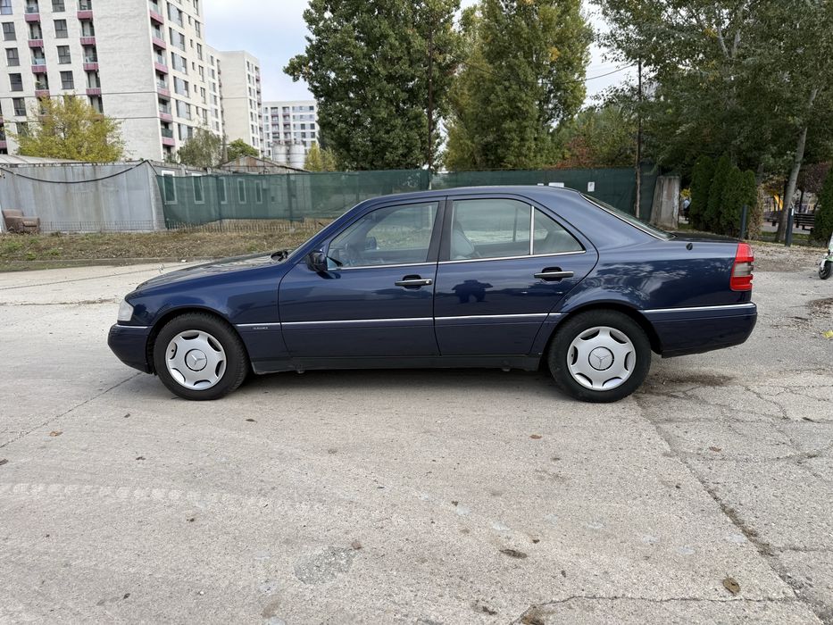 MERCEDES-BENZ C-Class 0 — imagine 2