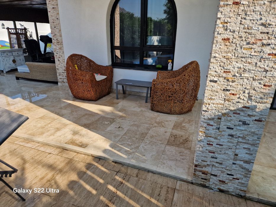 vand casa valea voievozilor  +  sediu firma de cc 250mp hala