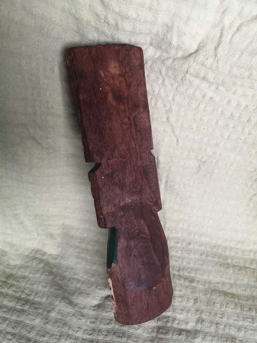 sculptura lemn-totem indian