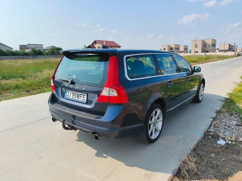 2011 Volvo V70 D3