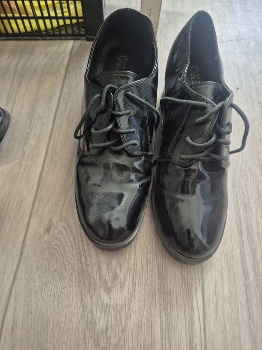 Продам обувь  женскую