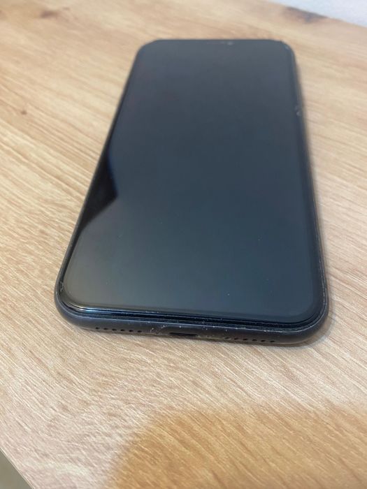 Telefon iphone 11
