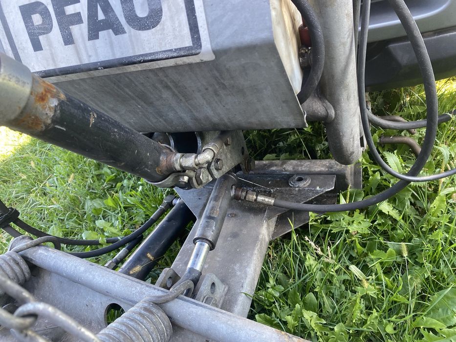 Plug dezapezire hidraulic cu comanda electrica 12V