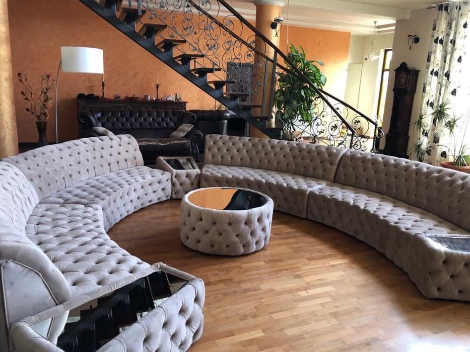 Tapițeria Denis Chesterfield