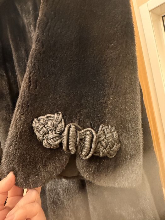 Норковая шуба черная