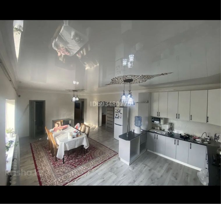 Продам дом из 6 комнат