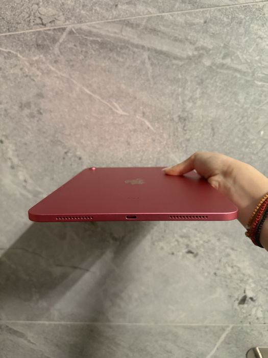 IPad (generatia a 10-a)