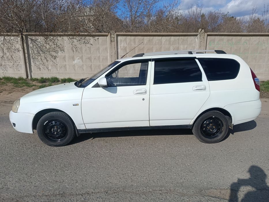 Продам Лада  Приора универсал 2012