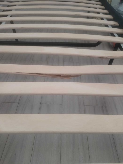 Pat tapițat Ikea cu saltea