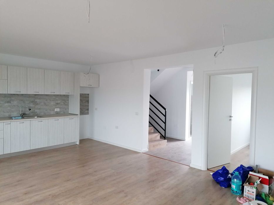 Casa 4 camere, la pret de apartament, rate la dezvoltator, (gaze, apa