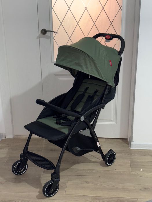 Продам новую коляску