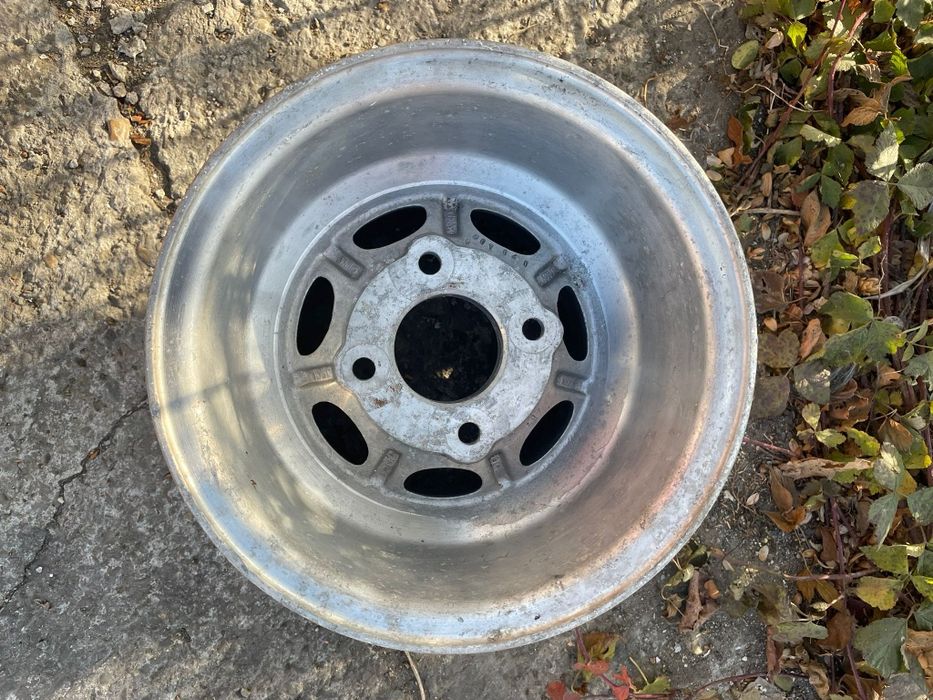 Vând janta atv linhai