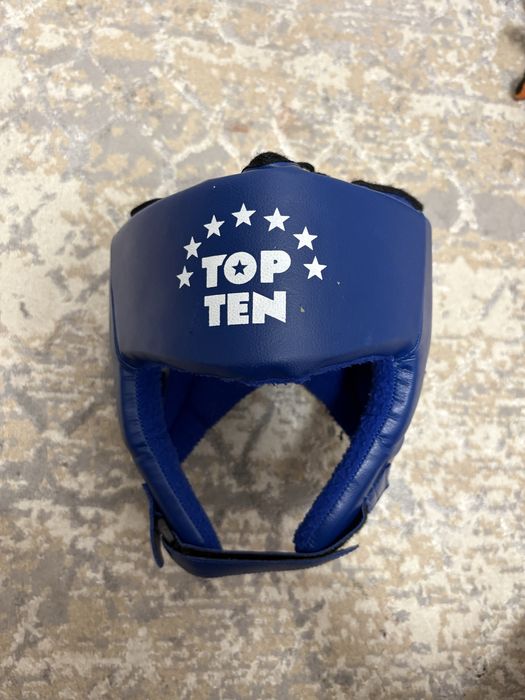 Перчатка и шлем бля бокс