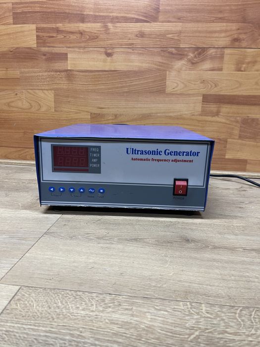 Generator ultrasonic curatare cu impulsuri