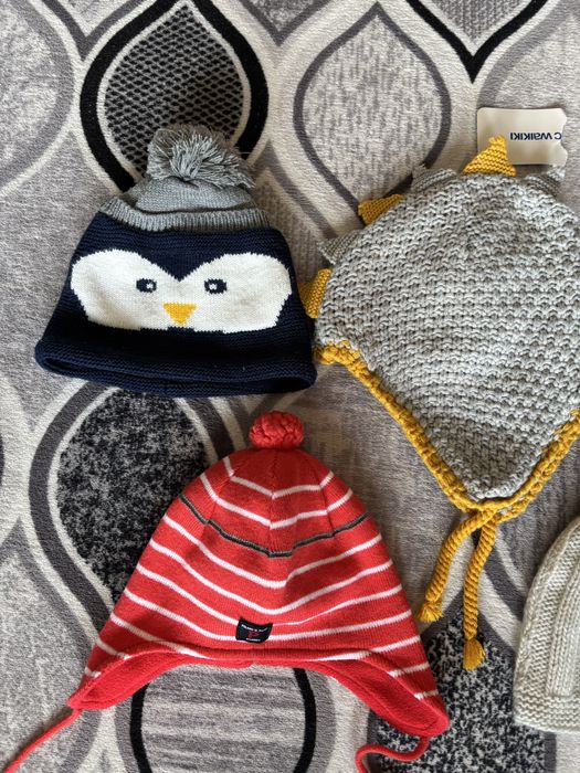 Лот шапки размер 80-86