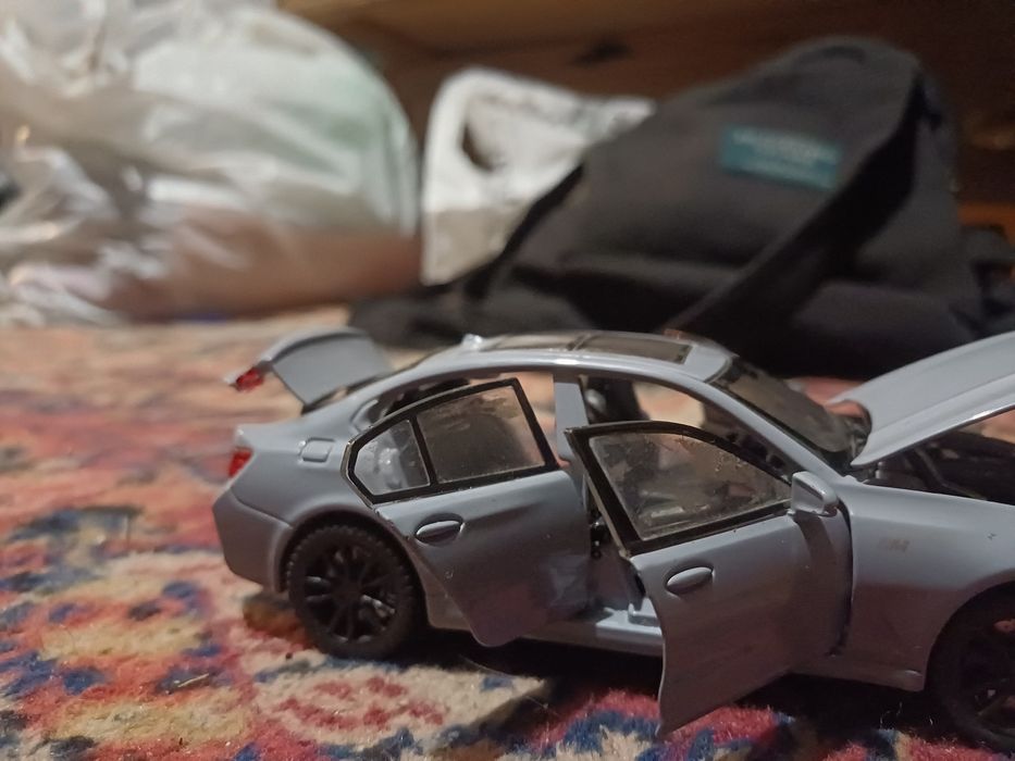 Машинка калекционая