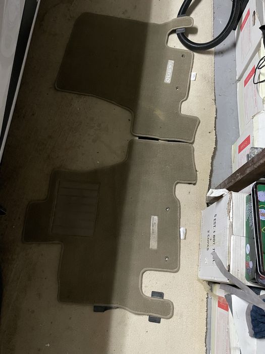 Продам коврики от Nissan Quest