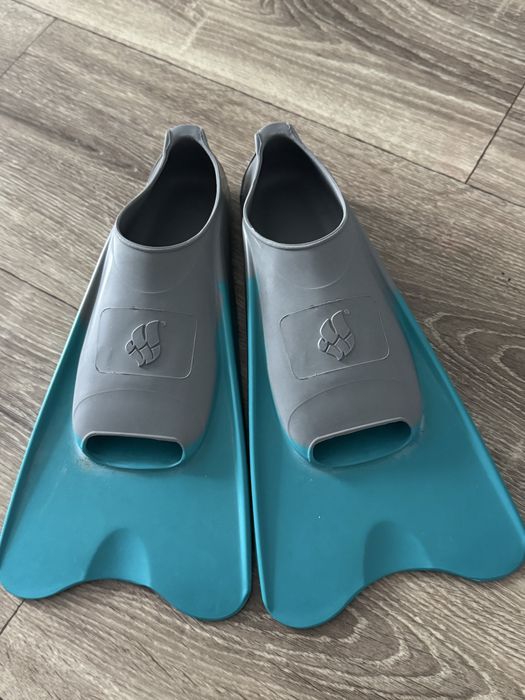 Продам ласты.