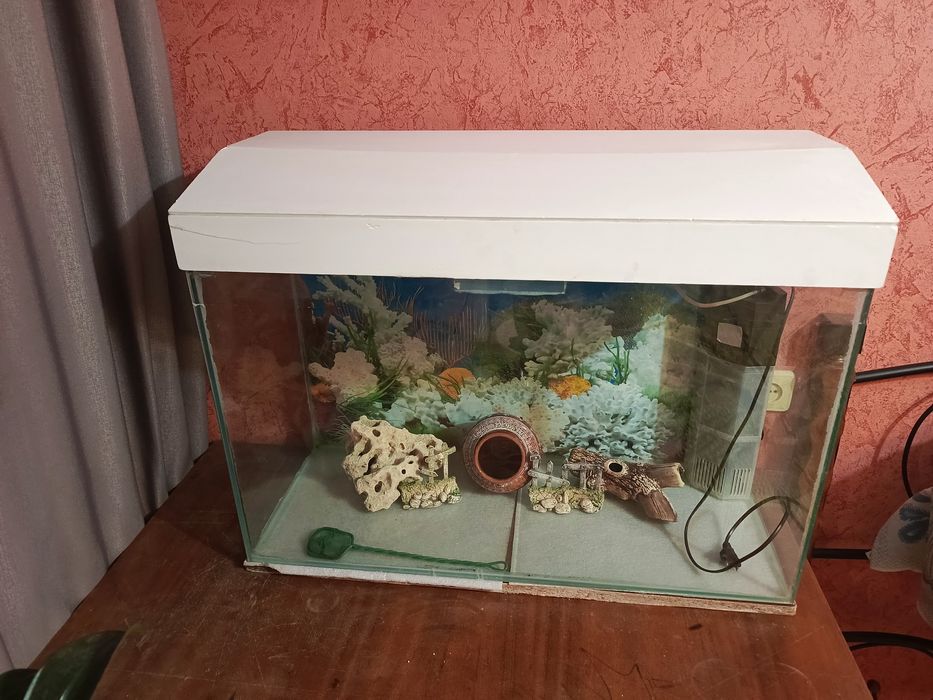 Продам аквариум 120л.