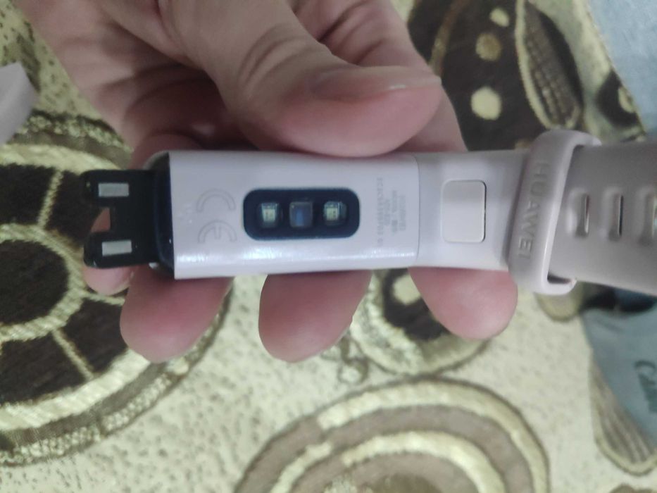 Продам Huawei watch ADS-829