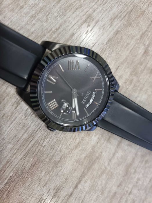 Мъжки часовник GUESS 42 мм