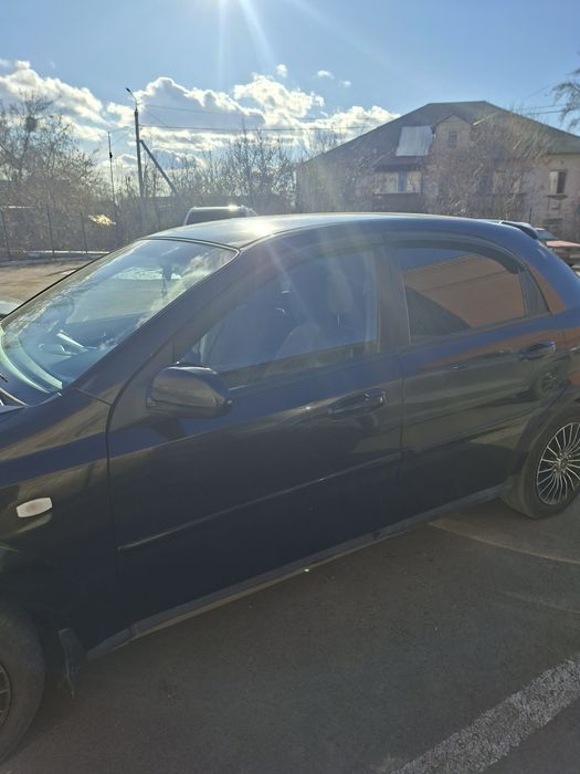 Шевроле лачете продам