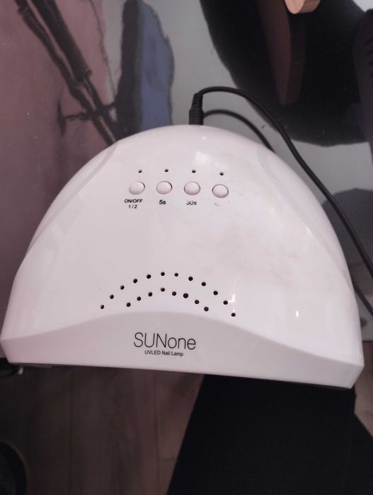 UV лампа за маникюр