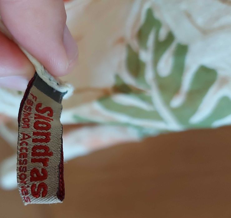 Дамски плажен аксесоар