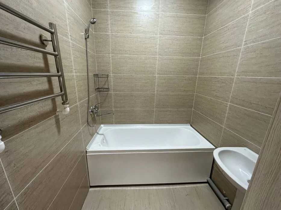 СРОЧНО! Сдается квартира для семейных 2/3/9 • Адрес: ЖК "Almazar city"