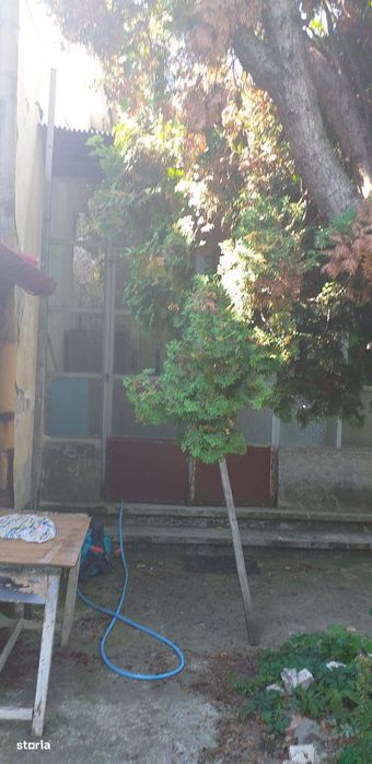 Casă de vânzare cu 3 camere, teren 514 mp, în Oradea
