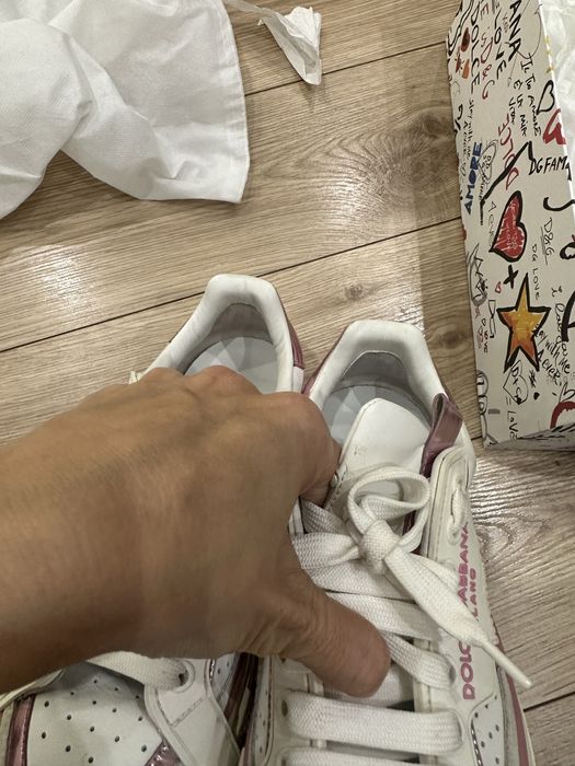 Продаю кроссовки Dolce Gabbana