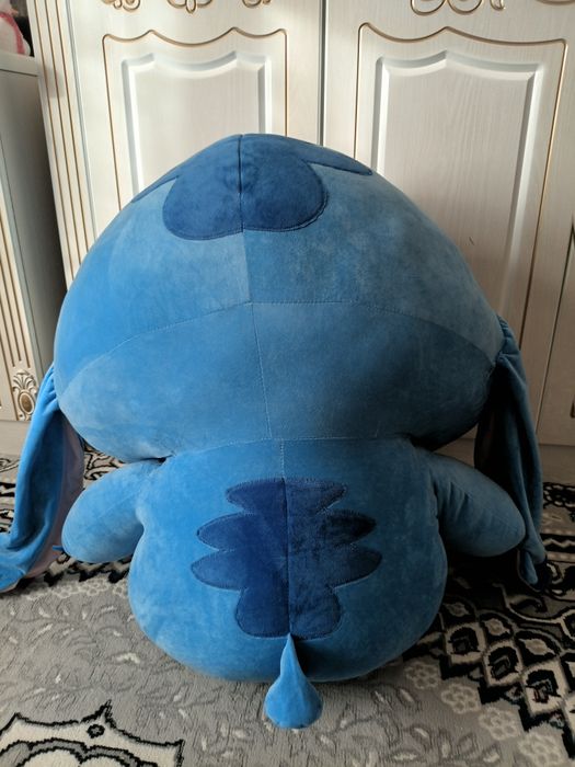 Stich oyinchoq sotiladi
