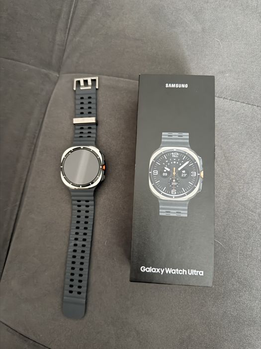 Продам часы Samsung watch ultra 2024 г черные