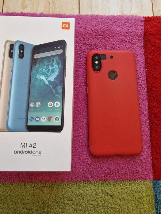 Телефон Xiaomi Mi A2 (MI  6X) с 4gb ram и 64 rom