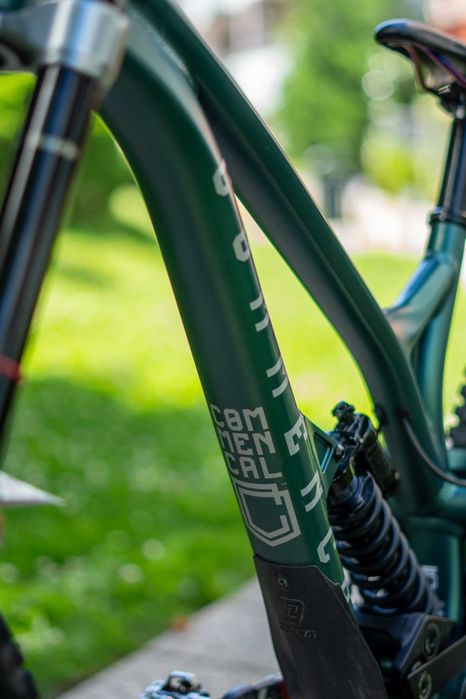 Downhill Колело Commencal Supreme DH