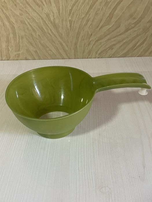 Продам посуду в отличном состоянии