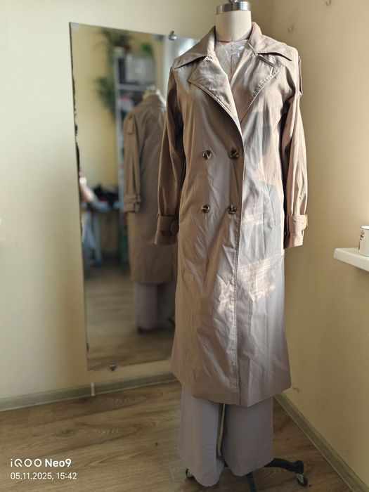 Плащ женский, тренч